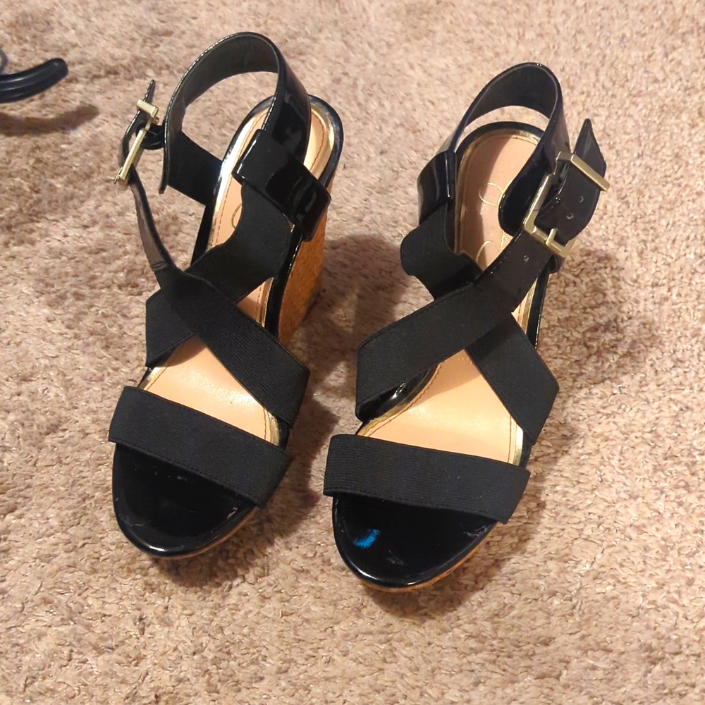 Jessica Simpson size 8 wedge